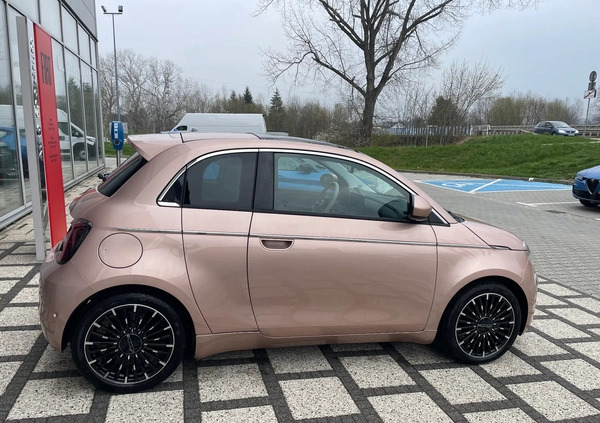 Fiat 500 cena 166300 przebieg: 1, rok produkcji 2023 z Tarnów małe 67